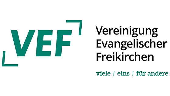Viele / eins / für andere – mit diesem Slogan positioniert sich die Vereinigung Evangelischer Freikirchen (VEF) in der Öffentlichkeit. 
