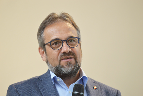 Bischof Harald Rückert bringt seine Mittrauer und sein Mitgefühl anlässlich des antisemitischen Anschlags in Halle (Saale) zum Ausdruck.