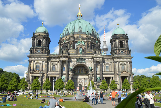 Das Bild zeigt die festliche Kirchentagsstimmung während des Reformations-Kirchentags 2017.