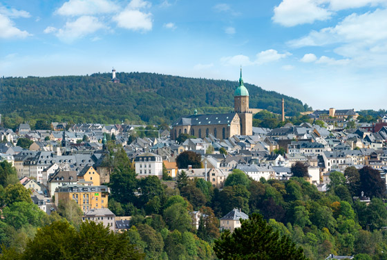 Die St. Annenkirche in Annaberg-Buchholz prägt das Bild, das sich dem Besucher der Stadt bietet. Vom 9. bis 11. Oktober tagt dort die Ostdeutsche Jährliche Konferenz.