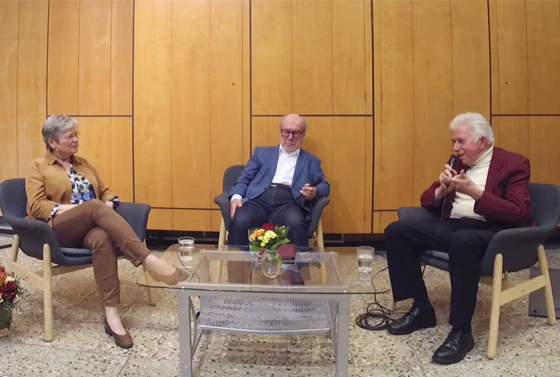 Prof. Dr. Ulrike Schuler im Gespräch mit den Jubilaren Dr. Manfred Marquardt und Bischof i.R. Dr. Walter Klaiber.