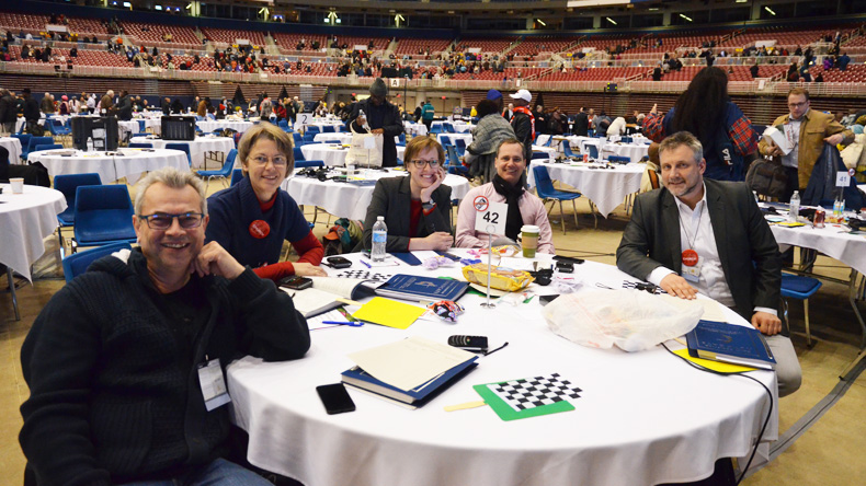 Fünf der sechs deutschen Delegierten bei der außerordentlichen Generalkonferenz 2019 in St. Louis: Markus Jung, Christine Flick (Süddeutsche Konferenz), Anne Detjen (Norddeutsche Konferenz), Steffen Landrock und Werner Philipp (OJK)).