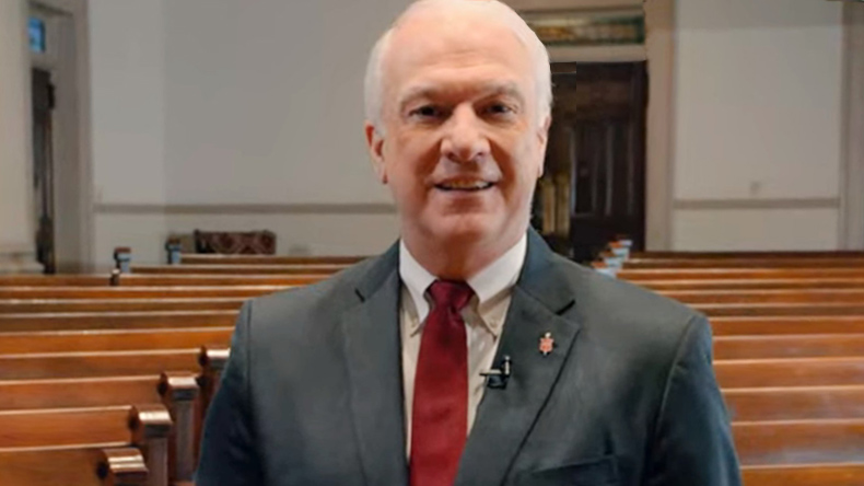 »Es ist an der Zeit, dass wir zum Kern dessen zurückkehren, was wir sind, was es bedeutet, eine liebevolle Gemeinschaft zu sein«. – Bischof Thomas J. Bickerton, Vorsitzender des Bischofsrats der Evangelisch-methodistischen Kirche.