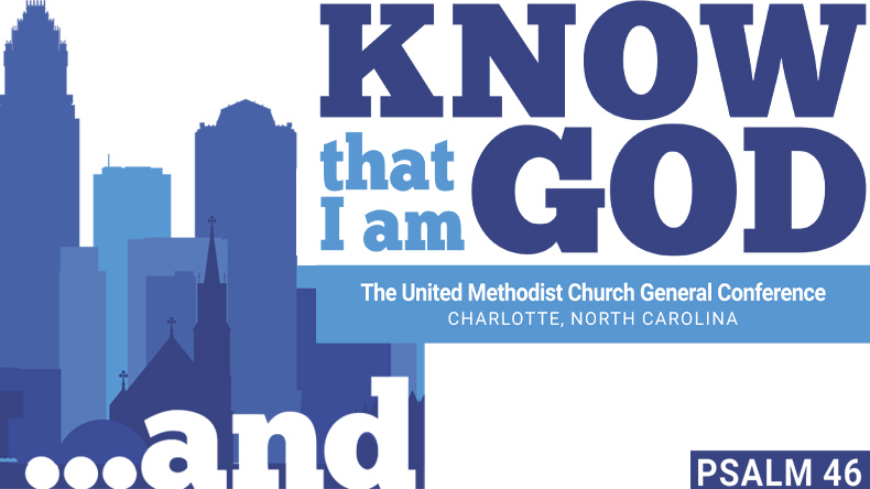 In Blautönen und in Weiß ist das Logo der Generalkonferenz gestaltet. Unter einer stilisierten Skyline steht das Bibelwort aus Psalm 46, Vers 11: »… and KNOW that I am God« - deutsch: »… und ERKENNT, dass ich GOTT bin«.